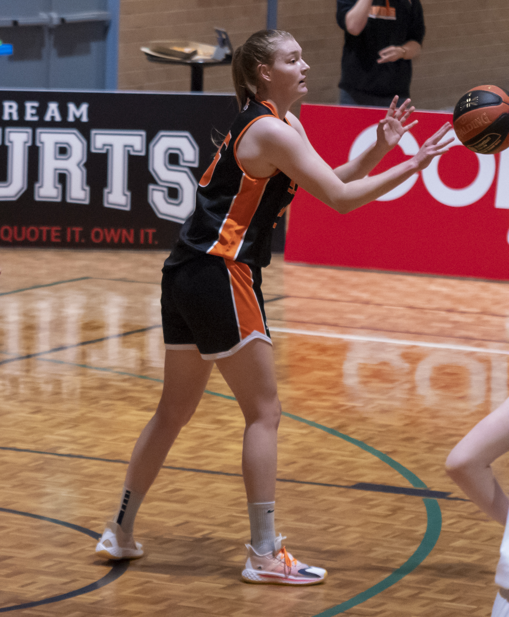 Eastern Suns V Lightning Women 70